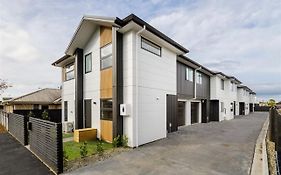 Two Bedrooms With Two Bathrooms